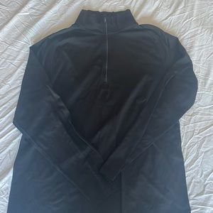 Lulu light weight 1/4 zip